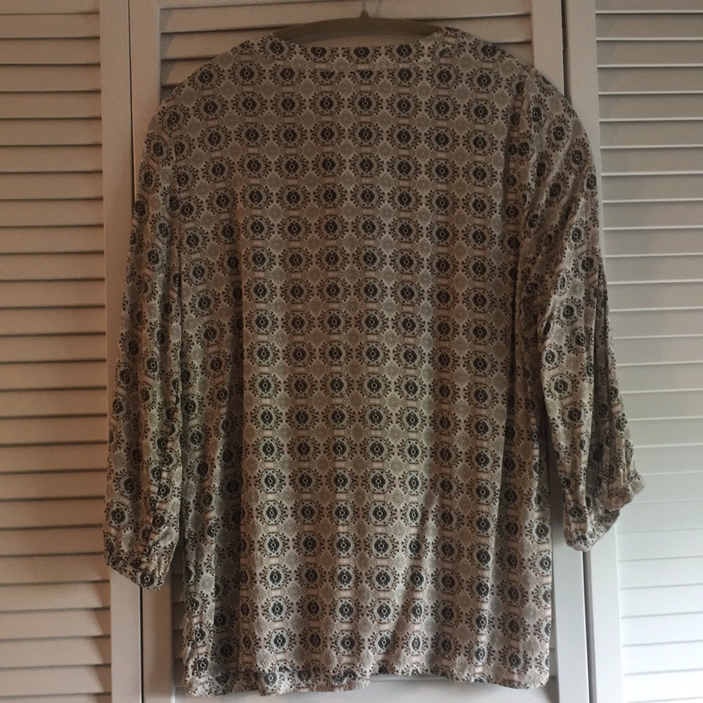Pretty blouse - Picture 5 of 6